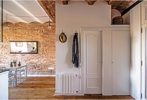 简洁实用的巴塞罗那旧屋改造室内设计