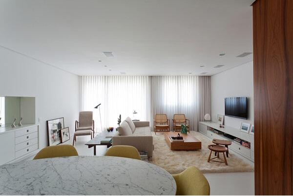 巴西清爽简约的白色现代室内空间设计